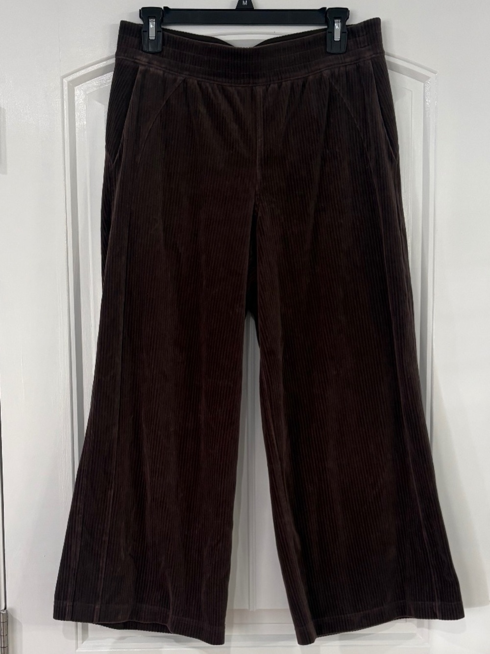 Lululemon Scuba Mid-Rise Wide-Leg Crop *Velvet Cord Espresso